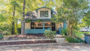 King bed open floorplan in heart of Bham